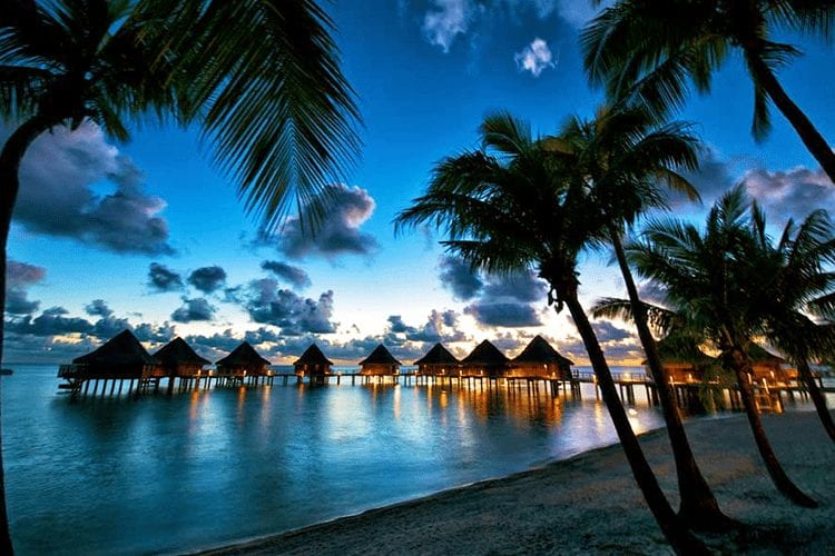 Tahiti Vacation Travel Guide | Expedia