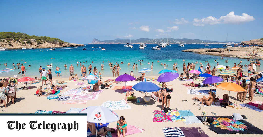 Travel news latest: Bookings soar for Spanish holidays after ‘green corridor’ news – The Telegraph
