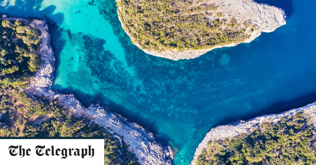 Share your travel tips for Greece or Spain to win an overnight stay worth £250