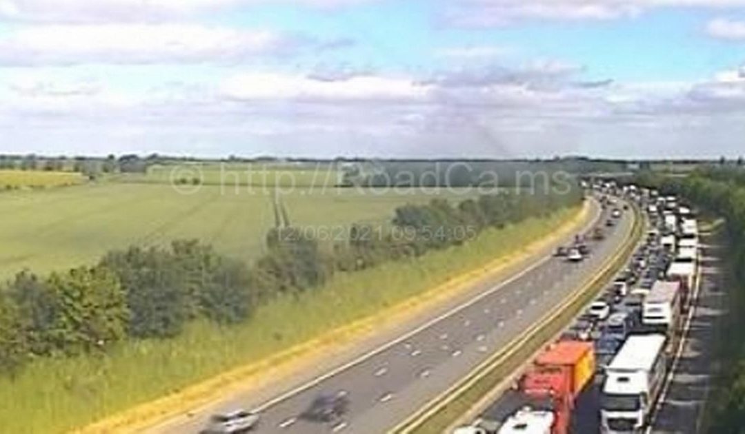 Live A1 traffic updates as southbound shut with huge queues after ’serious accident‘ near Harrogate