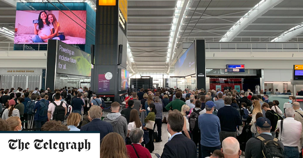 Travel news latest: Heathrow ‚chaos‘ as 120 security staff told to isolate
