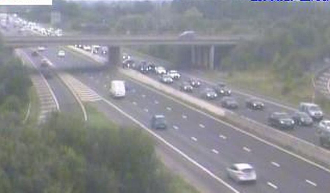 M5 traffic recap: Updates as lane re-opens after crash amid ’stop-start‘ holiday traffic