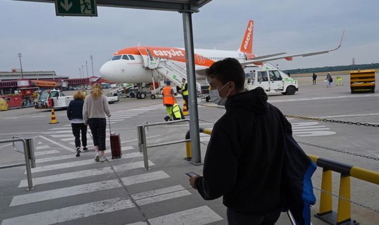 Travel news: Armed police take over easyJet flight after passenger mutiny – ‚disgraceful‘ | Travel News | Travel