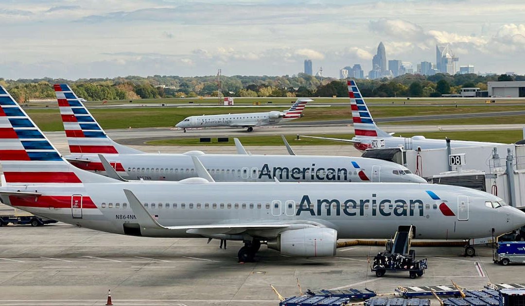 12 ways to earn American Airlines elite status next year