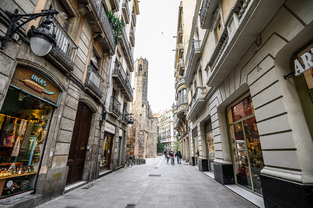 Where to find the best vintage shops in Barcelona