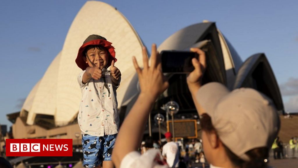 Covid: Australia to reopen borders to international travel – BBC News