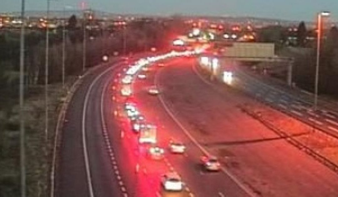 LIVE: Slow traffic on M60 due to overrunning roadworks – latest updates