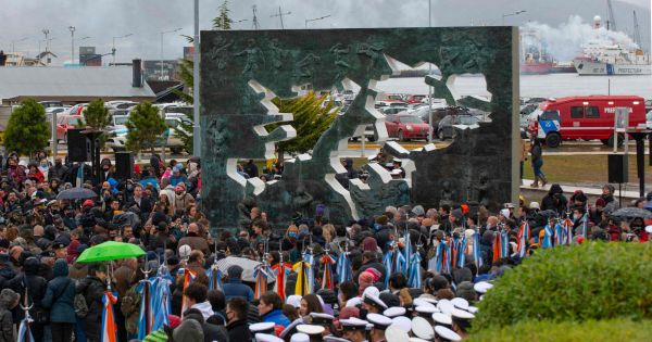 watch out for petty crime, strikes and Falklands‘ related protests — MercoPress