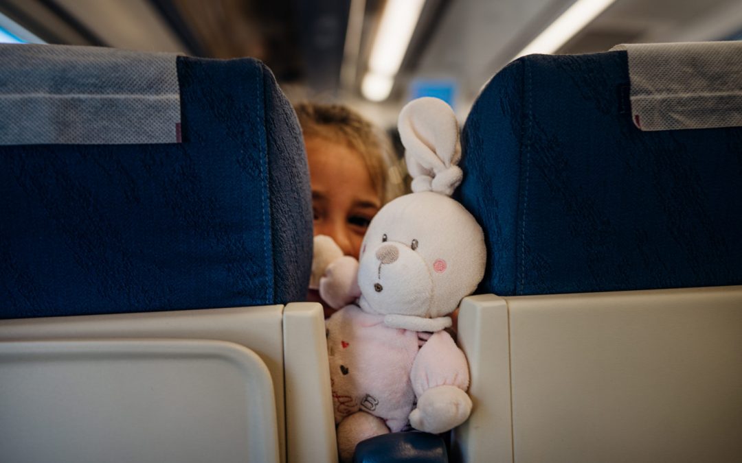 9 Tips for Holiday Air Travel with Kids